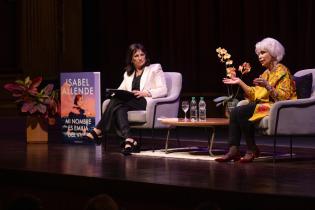 20250925dicimouyjmr2904.jpg Isabel Allende en el teatro Solís por la 47° edición de la FI