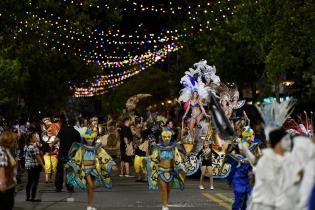 Imperio Preto E Branco en el Desfile de Escuelas de Samba Imperio Preto E Branco en el Desfile de Escuelas de Samba