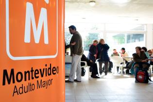 Adulto Mayor Adulto Mayor