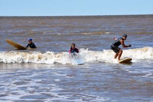 Escuela del Mar Entrenamiento y Surf Playa Onda Escuela del Mar Entrenamiento y Surf Playa Onda