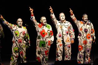 Murga La Gran Siete Murga La Gran Siete en Concurso Oficial de Agrupaciones Carnavalescas en el Teatro de Verano
