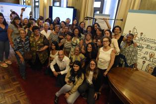 Lanzamiento del mes de la mujer Lanzamiento del mes de la mujer