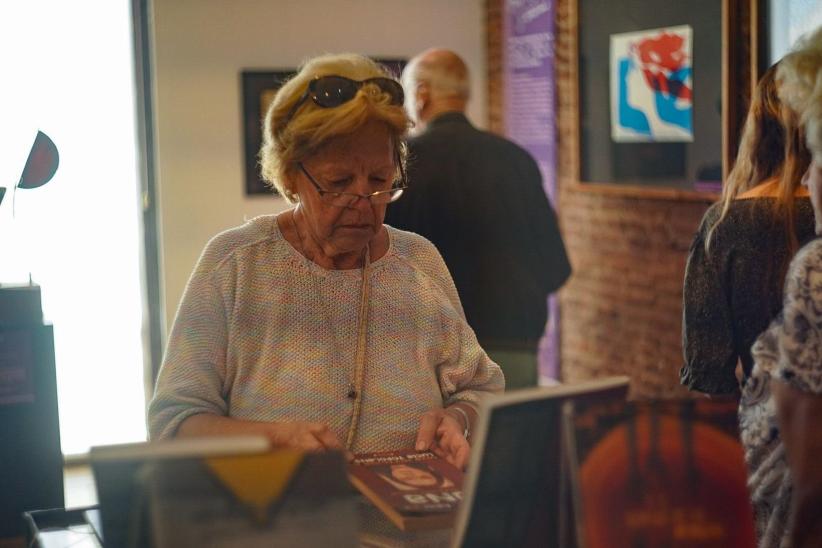 Inauguración de muestra: Mujeres en la construcción de memoria
