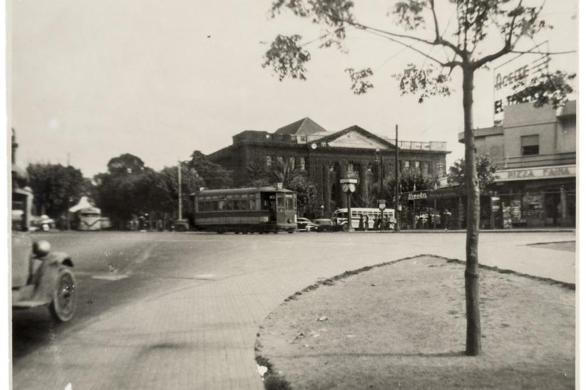 Esquina de 8 de Octubre y General José Garibaldi