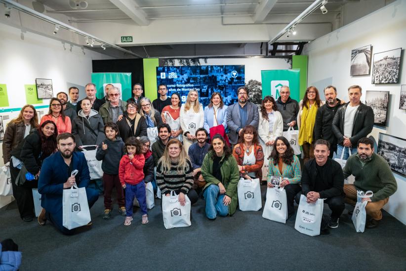 Entrega de premios del concurso fotográfico 300 años de Montev