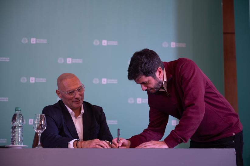  Firma de asunción del intendente, Mario Bergara y alcaldes