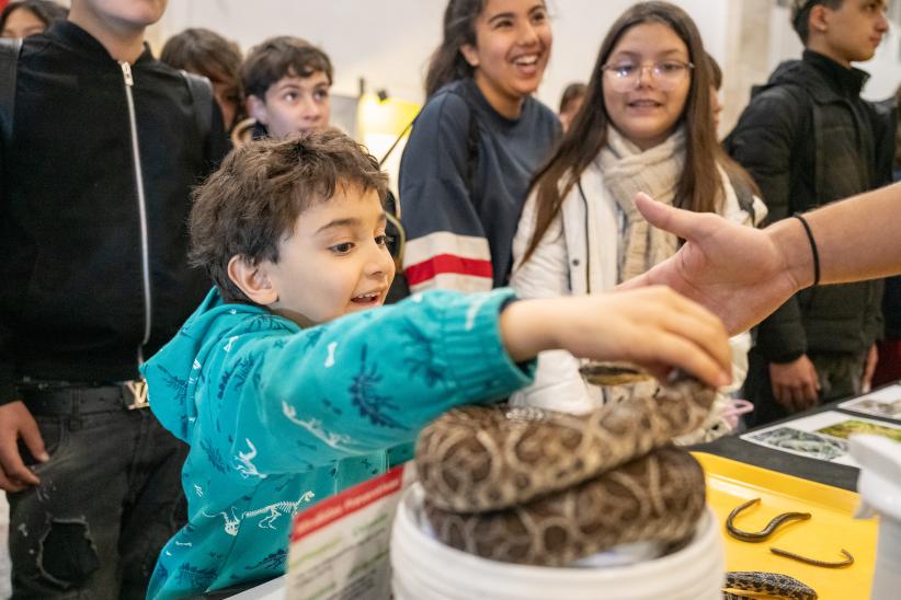 Latitud Ciencia en el Atrio de la Intendencia