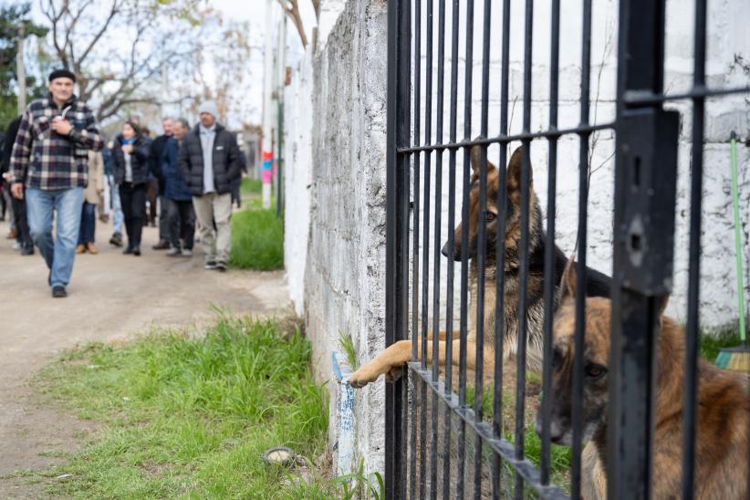 Firma de inicio de obra en barrio 1º de Mayo en el marco del pr