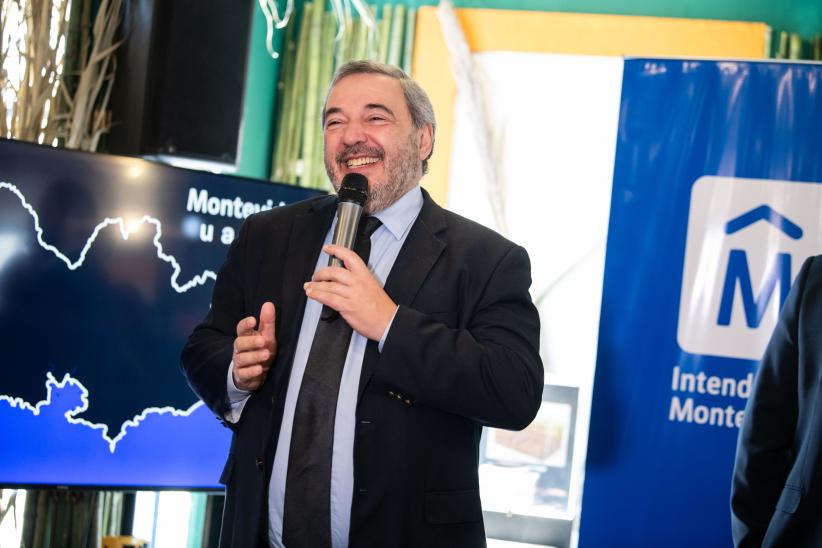  lntendente Mario Bergara, participa en el lanzamiento de la nue