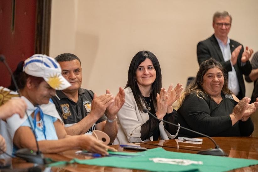 Intendente Mario Bergara, participa de firma de convenio con la 