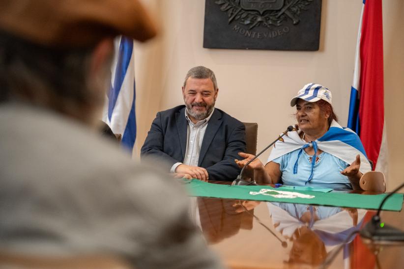 Intendente Mario Bergara, participa de firma de convenio con la 