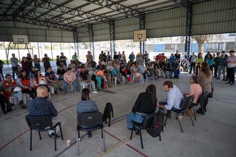 Asamblea de inicio de obras en Costanera del Miguelete 