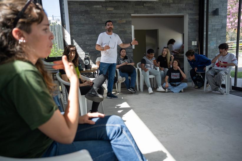 Encuentro con adolescencias por Congreso de Infancias y Adolesce
