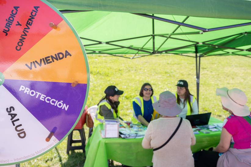 Feria social en el barrio El Tobogán en el marco del programa F