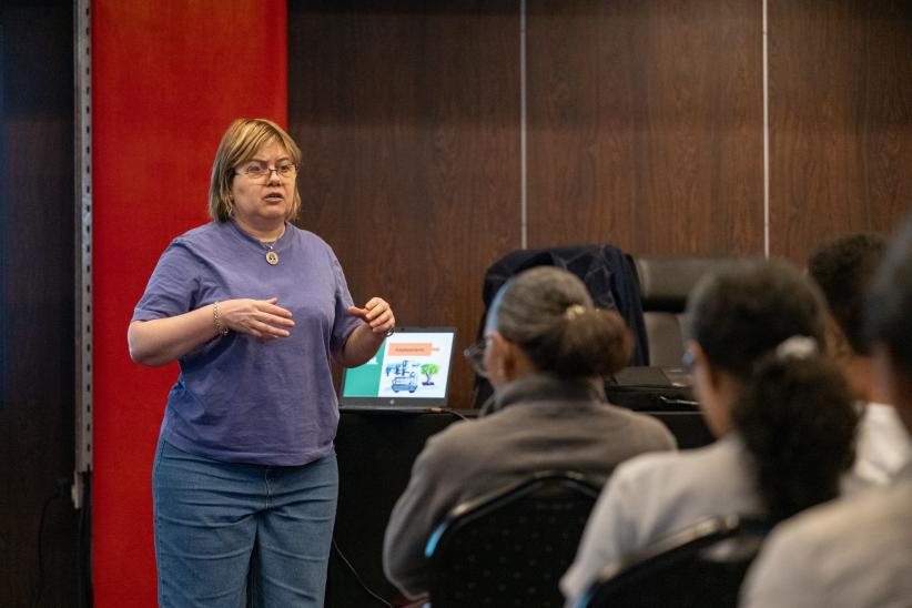 Taller de manipulación de alimentos para beneficiarios y benefi