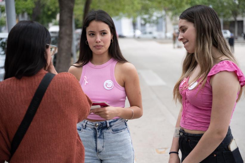 Jornada de prevención del cáncer de mama en la plaza Líber Se