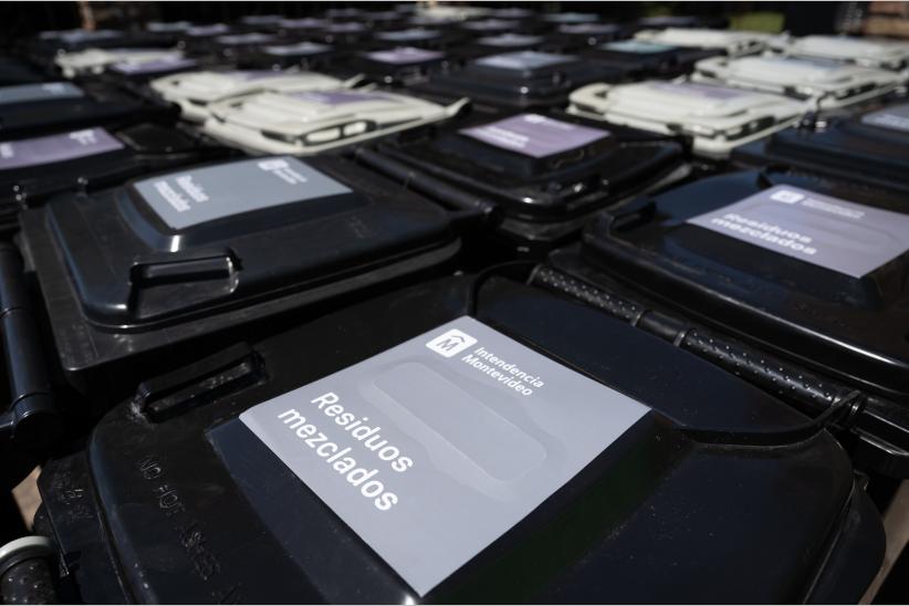  Entrega de contenedores en municipios A y G