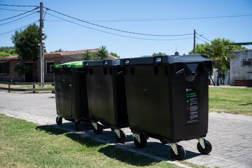  Entrega de contenedores en municipios A y G