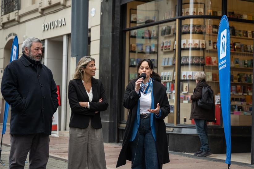 Directora de Turismo, Karina Fortete, participa de la presentación de cartelería turística en Ciudad Vieja