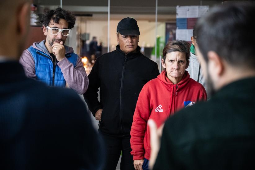 Reunión con vecinas y vecinos por proyecto de mejora de espacio