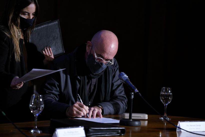 Firma de convenio con Facultad de Arquitectura, Diseño y Urbanismo (FADU)