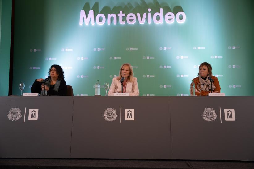 Conferencia de prensa por presentación de línea de escucha para hombres