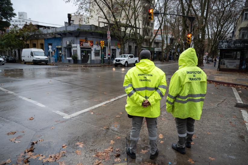 Nuevo semáforo en Av. Rivera y Brito del Pino
