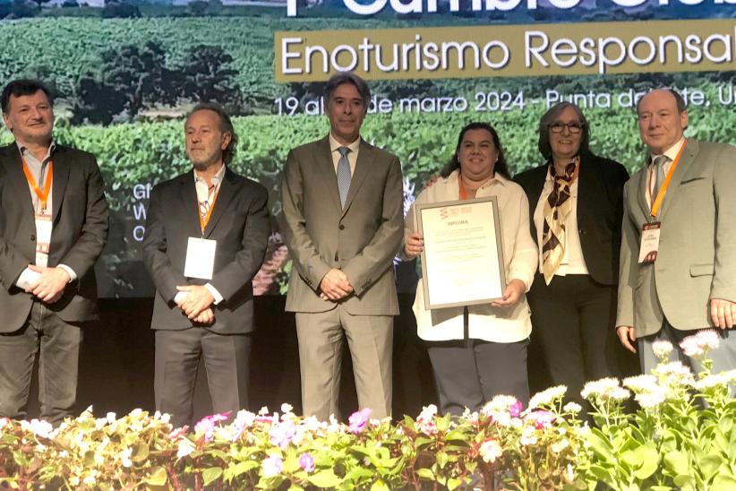 Distinción a Montevideo como el mejor destino enoturístico responsable