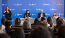 Intendente Mario Bergara, secretaria general Viviana Repetto y la directora de Asesoría para la Igualdad de Género, Fiorella Buzeta durante la presentación de los últimos datos del sistema de respuesta en violencia de género
