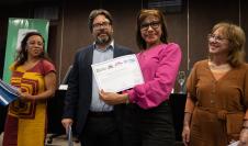 Entrega de certificados de ACNUR