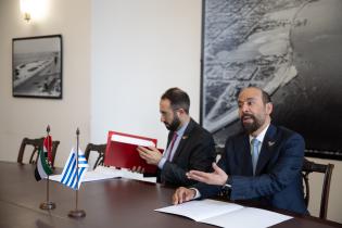 20250822dicimouyjmr8198.jpg El intendente Mario Bergara se reúne con el embajador de Emirat