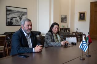 20250822dicimouyjmr8212.jpg El intendente Mario Bergara se reúne con el embajador de Emirat