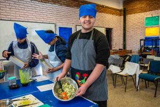 20250808dicimouypd-4.jpg Curso de Cocina Uruguay en Liceo N°51