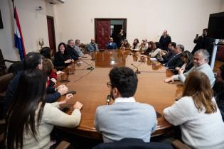 Intendente de Montevideo Mario Bergara, se reúne con Diputados 