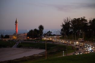 20250911dicimouyjmr7861.jpg Iluminación de monumentos en el Mes de la Diversidad