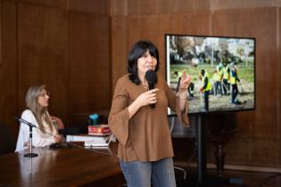 Intendente Mario Bergara, saluda a las y los participantes del p