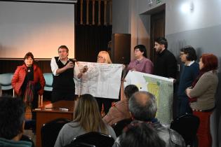 Taller con concejos vecinales y comisiones barriales  en el  CCZ