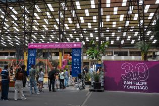 Entrega de kits de la carrera San Felipe y Santiago