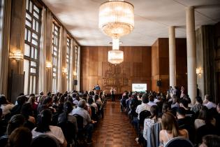 Entrega de certificados de calidad a dependencias de la Intenden