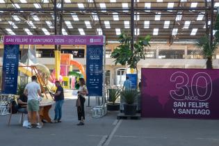 Entrega de kits de la carrera San Felipe y Santiago