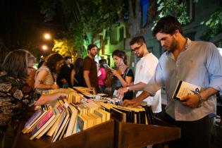 Recorrido por Noche de las Librerías 2025 