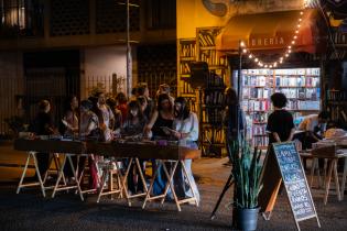 Recorrido por Noche de las Librerías 2025 