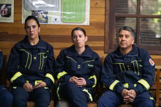 Taller teórico con bomberos sobre prevención de incendios en c