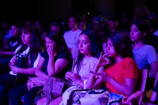 Jornadas de adolescentes en escena de la Movida Joven