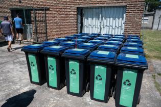  Entrega de contenedores en municipios A y G