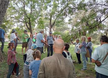 Actividad de reconocimiento de biodiversidad en el Parque Baroff Actividad de reconocimiento de biodiversidad en el Parque Baroffio