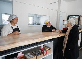 Inauguración de la cantina y comedor en el PTI del Cerro