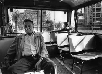 Mario en un ómnibus a Ciudad Vieja. Montevideo, 1996-1997