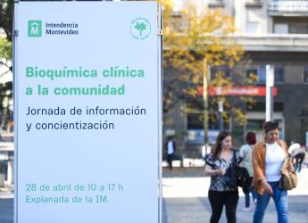 Actividad en la explanada: Acercando el rol del Bioquímico a la ciudadanía