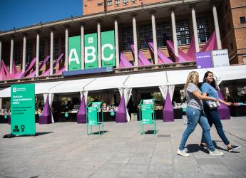Inauguración de 7ª edición de la feria de emprendimientos liderados por mujeres en la explanada de la Intendencia de Montevideo